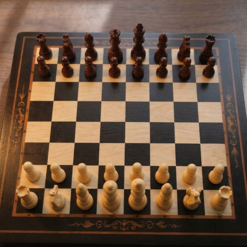 The Axis - Magnetic Walnut & Maple Chess Set